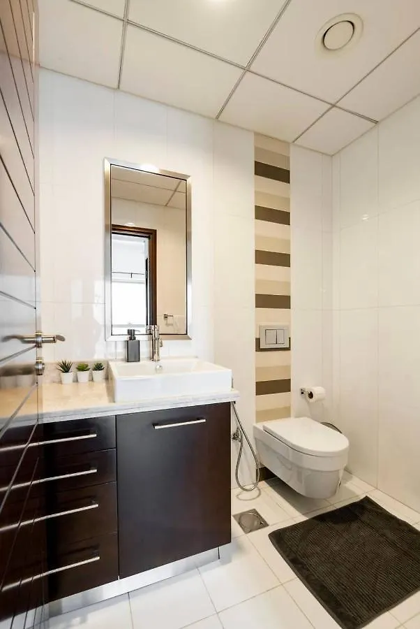 Lejlighed Condo At Heart Of Downtown Next To Burj Khalifa Dubai