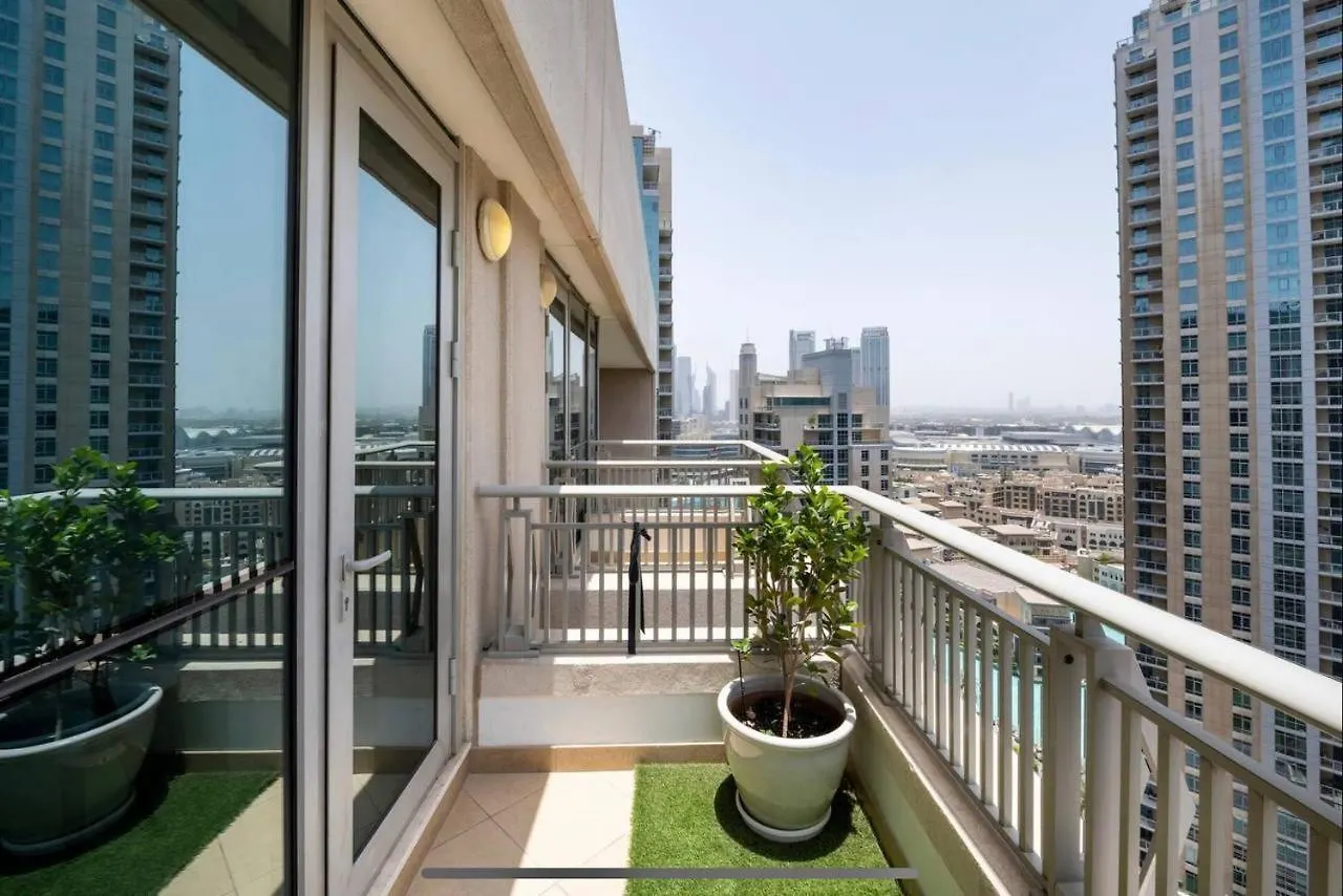 Lejlighed Condo At Heart Of Downtown Next To Burj Khalifa Dubai